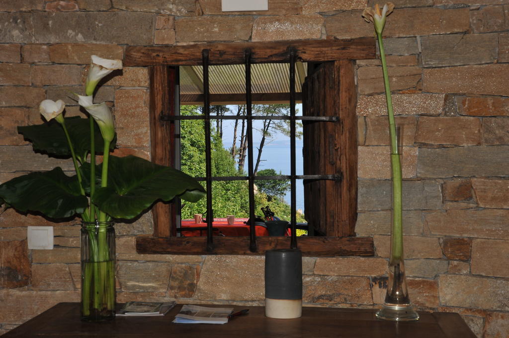 Les Fous De Bassans Bed & Breakfast Poullan-sur-Mer ภายนอก รูปภาพ