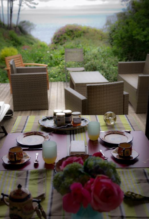 Les Fous De Bassans Bed & Breakfast Poullan-sur-Mer ภายนอก รูปภาพ
