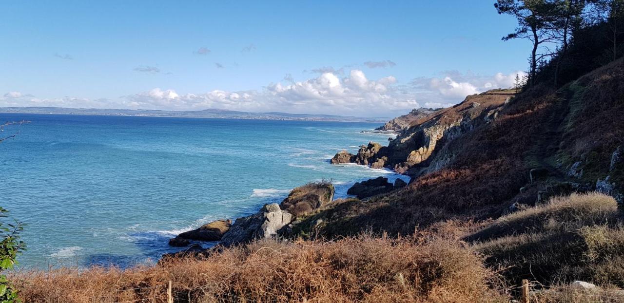 Les Fous De Bassans Bed & Breakfast Poullan-sur-Mer ภายนอก รูปภาพ